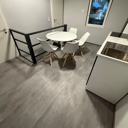Kernsaniertes Kfw Einfamilienhaus Mit Garten 2025 別荘 ヒュルト